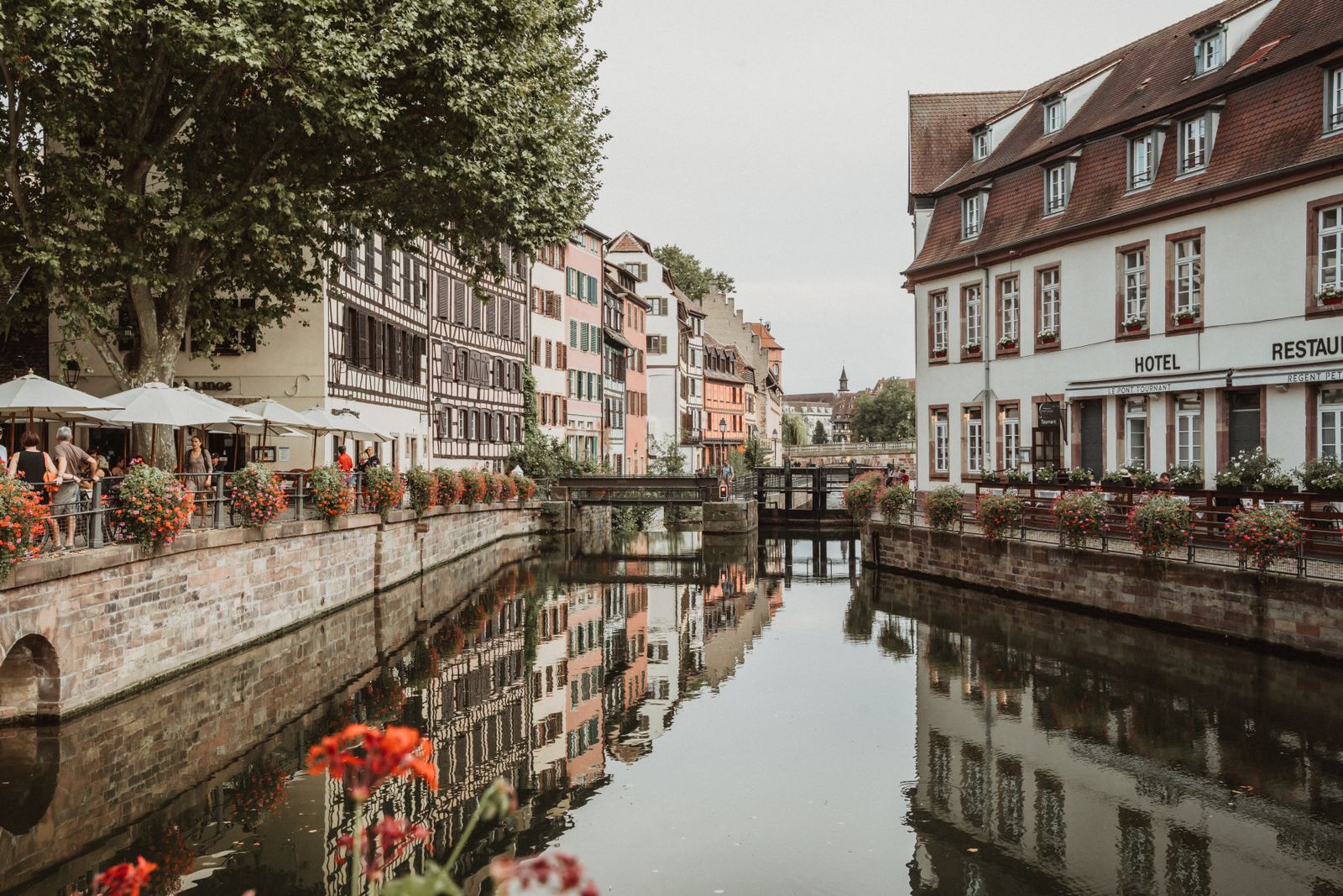 Ancien haras du XVIIIe siècle transformé en hôtel à Strasbourg