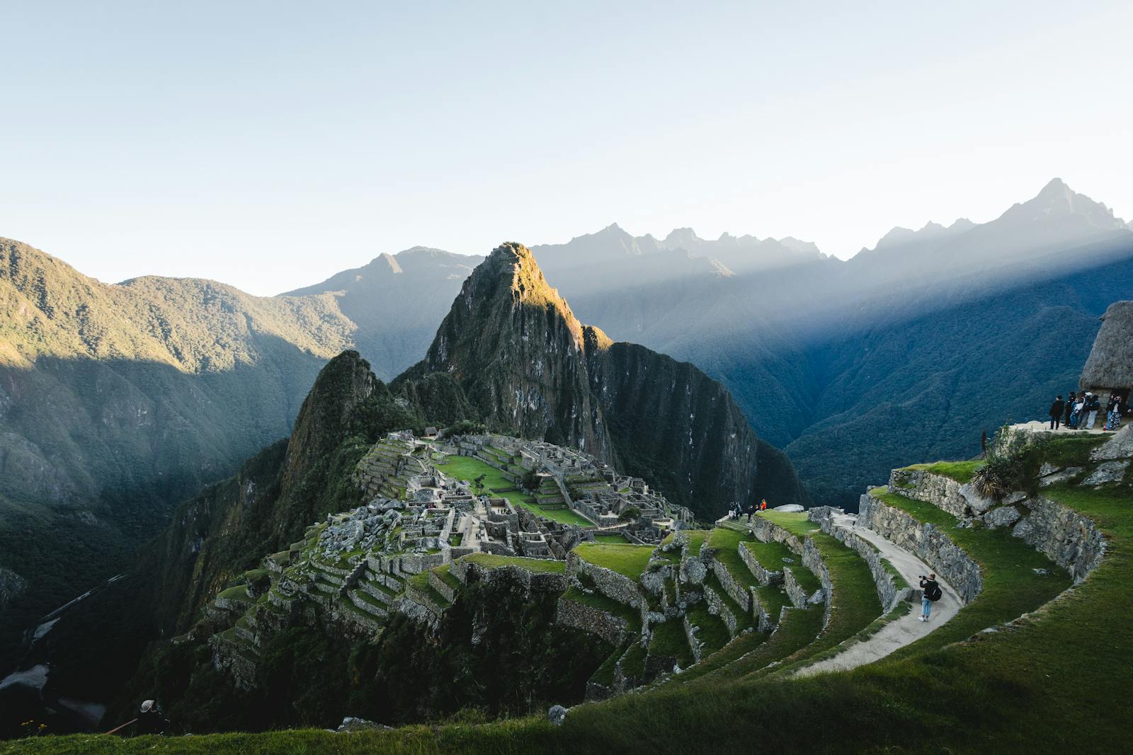 Site du Machu Picchu au Pérou sous un ciel matinal