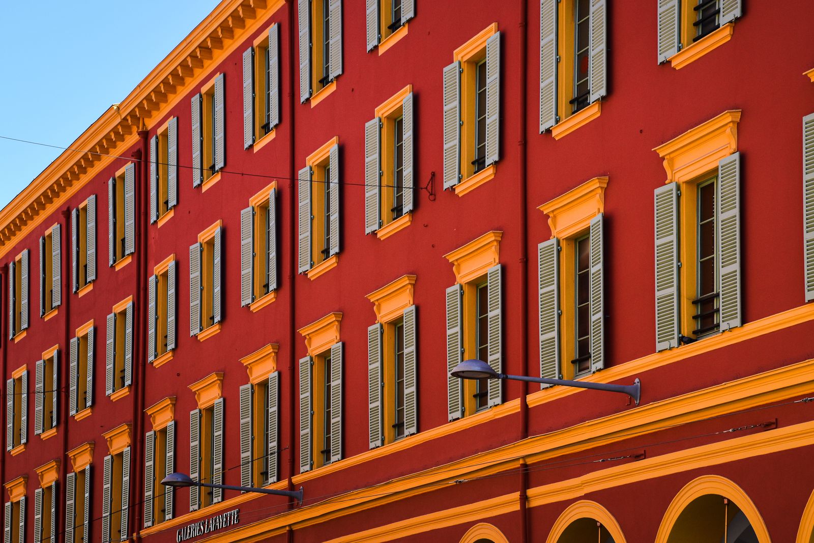Hôtel Art déco avec ponton privé à Juan-les-Pins