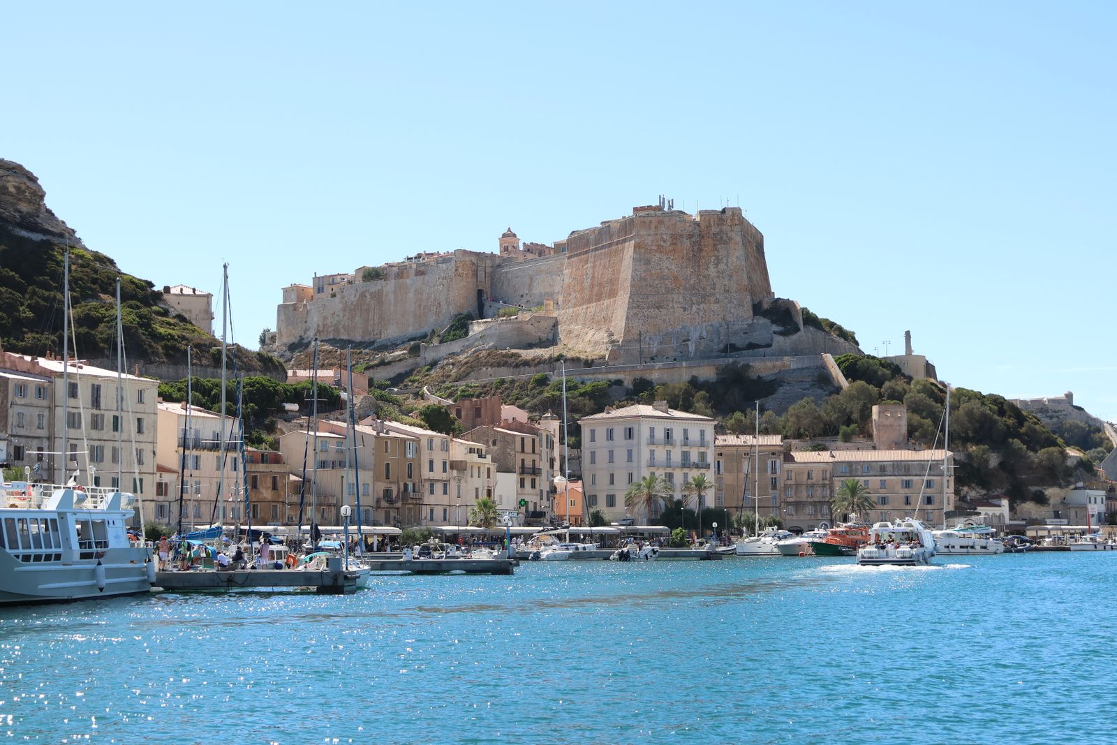Hôtel de charme avec jardin méditerranéen près de Bonifacio