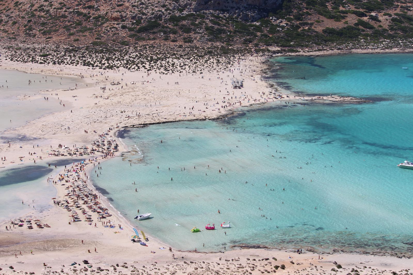 Vue aérienne du lagon de Balos en Crète et de ses eaux turquoise