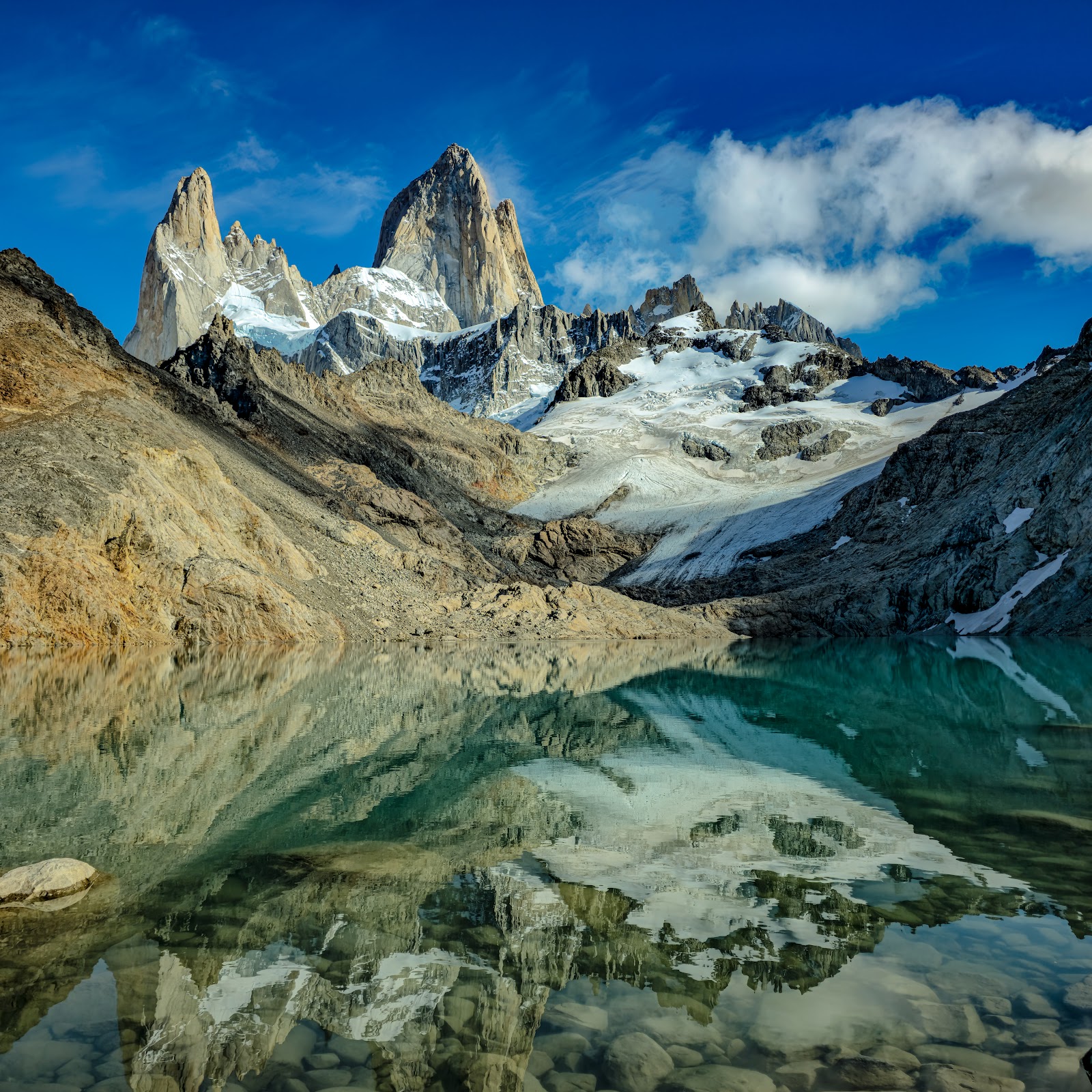 Mont Fitz Roy depuis Laguna de los Tres