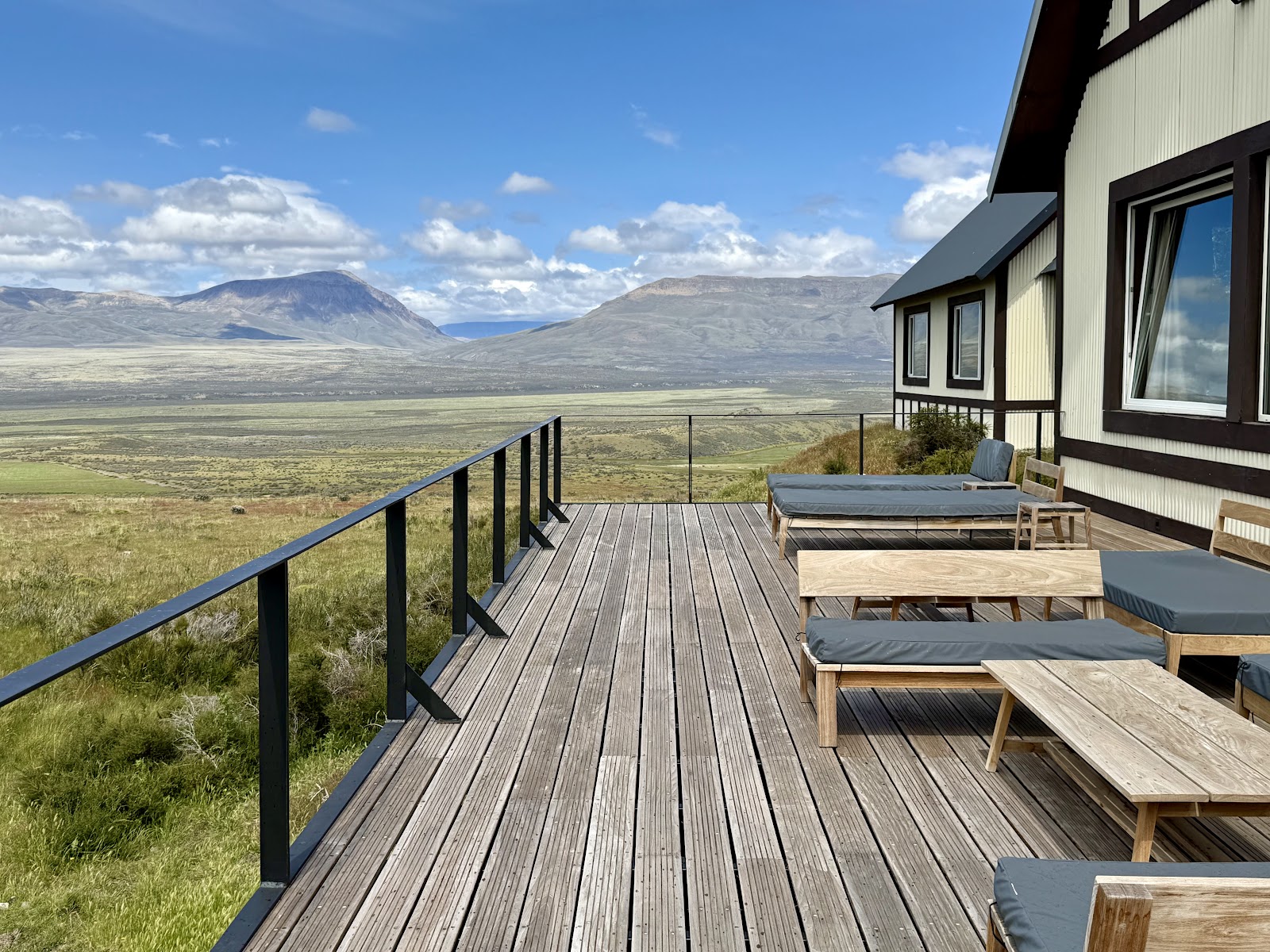 Lodge en Patagonie avec vue sur la steppe