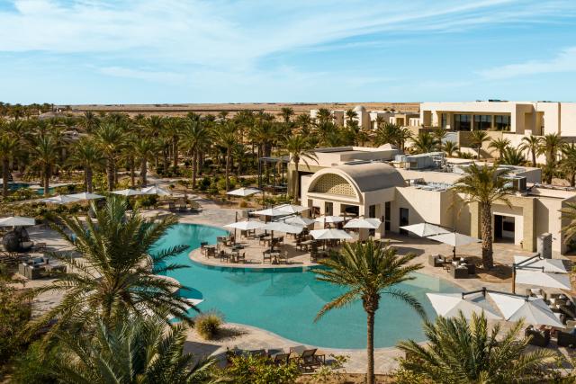 Resort de luxe avec villas face au désert près de Tozeur en Tunisie