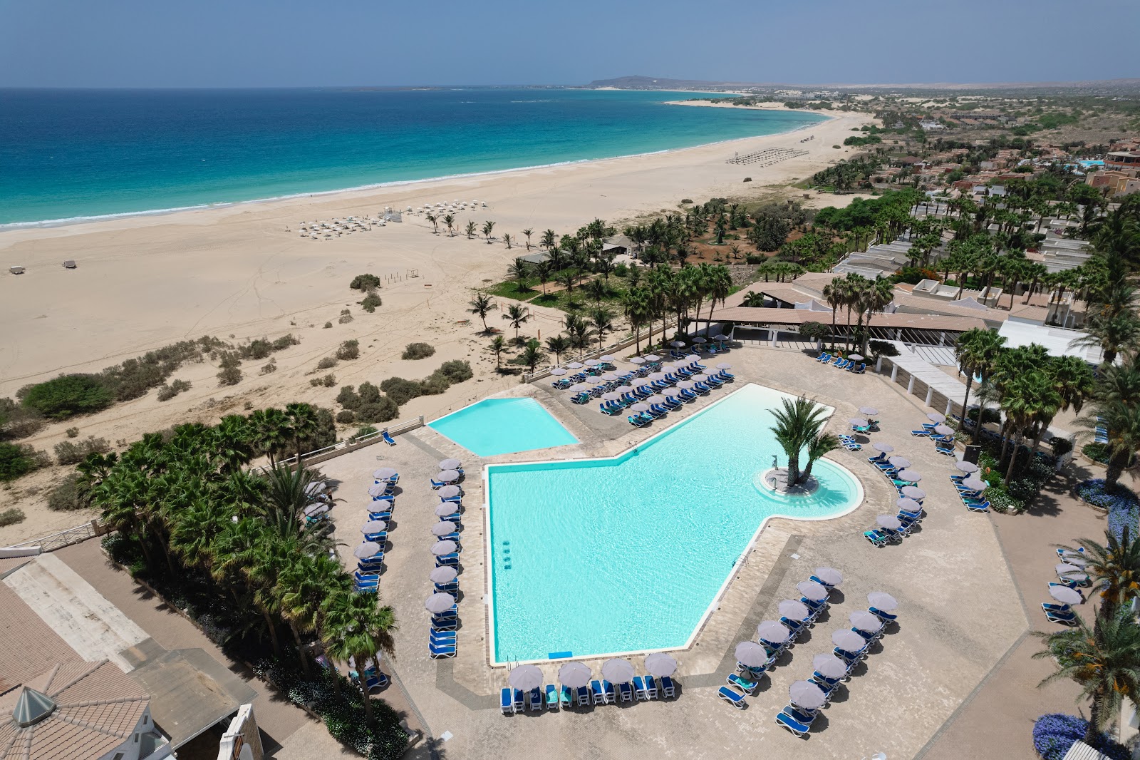 Resort all-inclusive à Boa Vista, plage et piscine