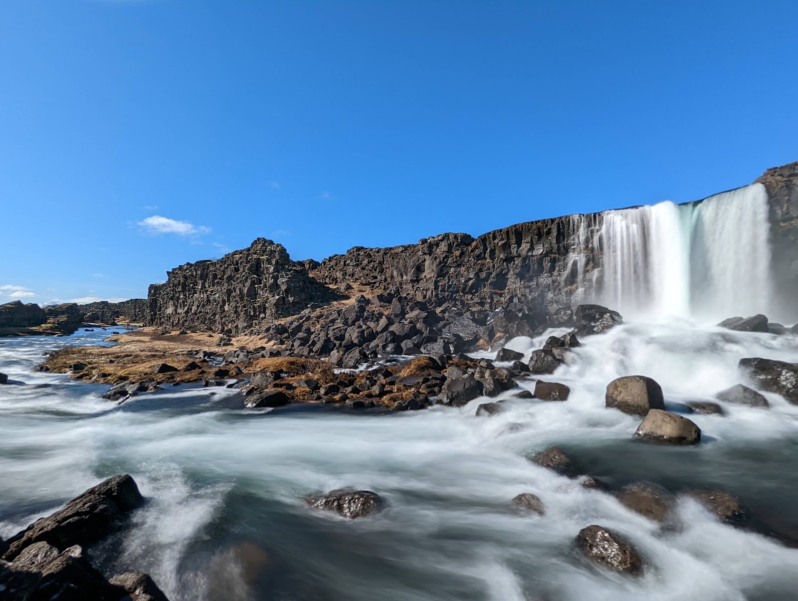 Aurores boréales au-dessus de Reykjahlíð en Islande