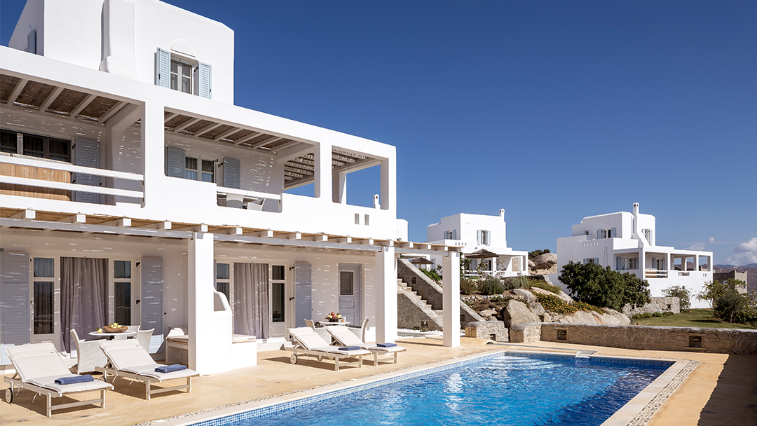 Villa cycladique blanche avec piscine privée à Naxos