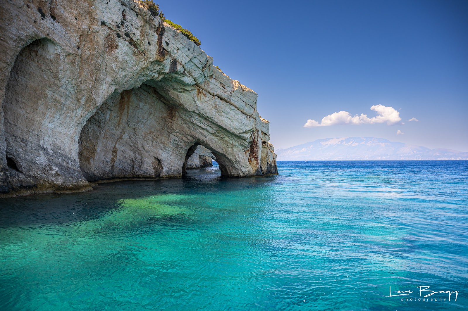 Grotte marine aux eaux turquoise de Zakynthos