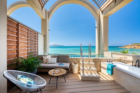 Resort de luxe en bord de mer en Crète occidentale